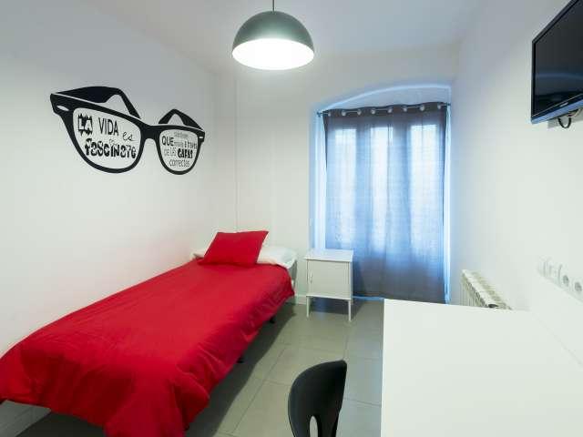 Habitación ideal en piso compartido en Puerta del Sol, Madrid