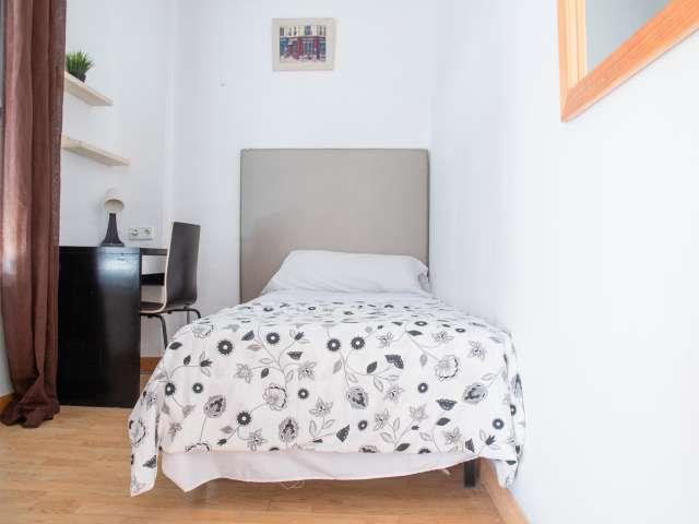 Habitación individual en Guindalera, zona Salamanca, casa de 10 hab
