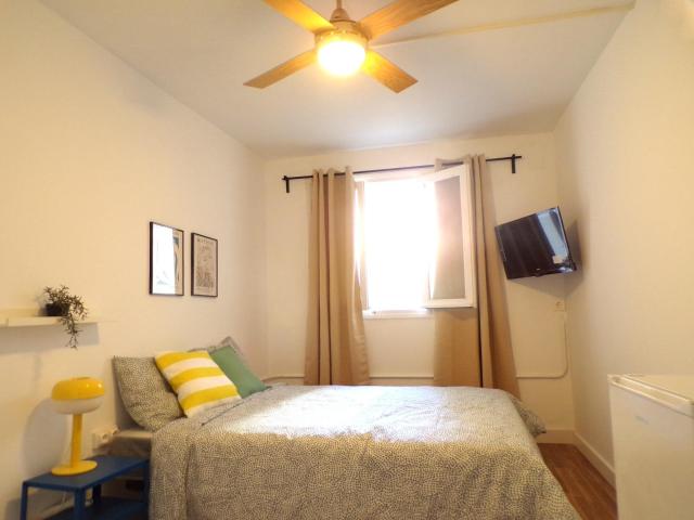 HABITACION INDIVIDUAL POR 330€