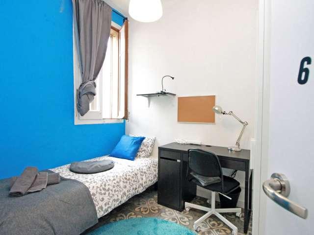 Habitación interior en apartamento de 6 dormitorios en El Born, Barcelona