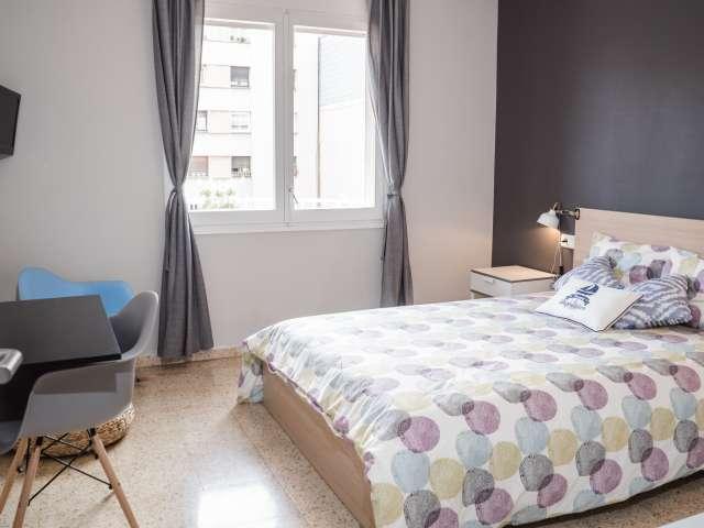 Habitación luminosa en alquiler en apartamento de 3 dormitorios, Eixample Dreta