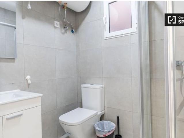 Habitación luminosa en alquiler en apartamento de 4 dormitorios en El Cabanyal