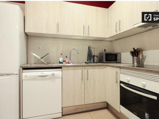 Habitación luminosa en alquiler en apartamento de 5 dormitorios en L' Eixample Esquerra