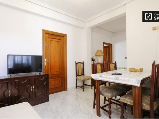 Habitación luminosa en alquiler en san isidro