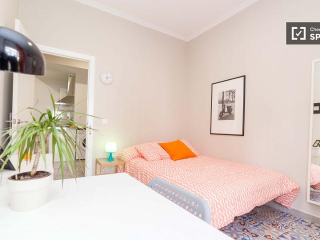 Habitación en piso compartido de 5 habitaciones en alquiler en La Gran Vía