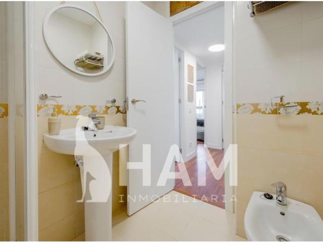 Habitación luminosa y amplia en Retiro