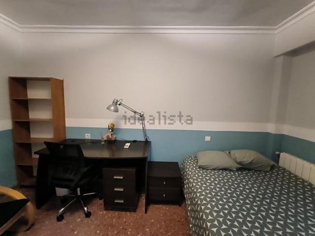 Habitación, L&apos Illa Perduda, València
