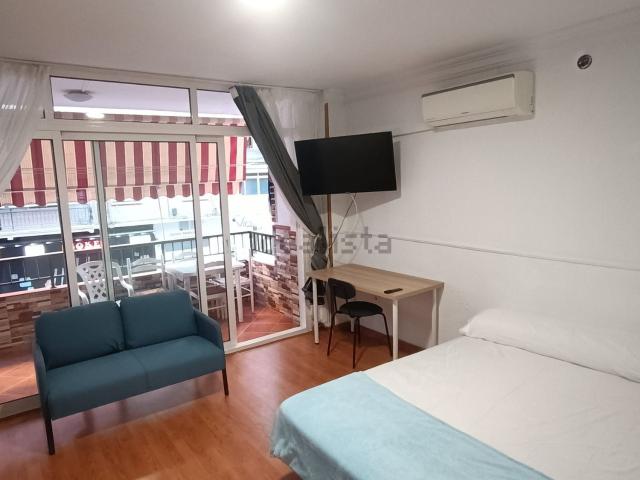 Habitación, Los Guindos Parque Mediterráneo Santa Paula, Málaga