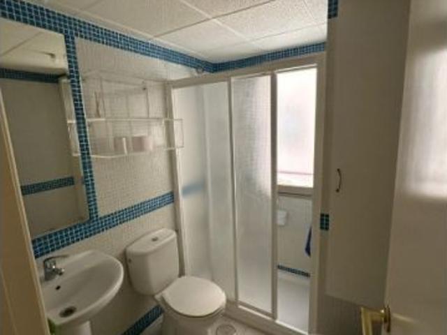 HABITACION PARA CHICOS EN PISO COMPARTIDO