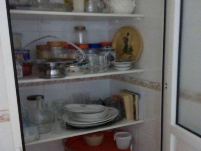 Habitación para chica estudiante en alquiler en Granada. Comedores Universitarios