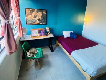 HABITACIÓN PARA MUJERES