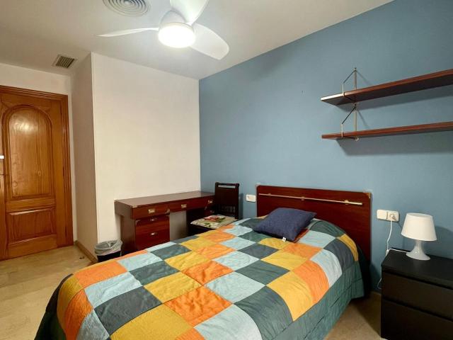 HABITACIÓN PARA UNA O DOS PERSONAS EN BURJASSOT