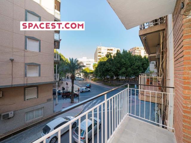 Habitación, Pont Nou Corazón de Jesús, Elche / Elx