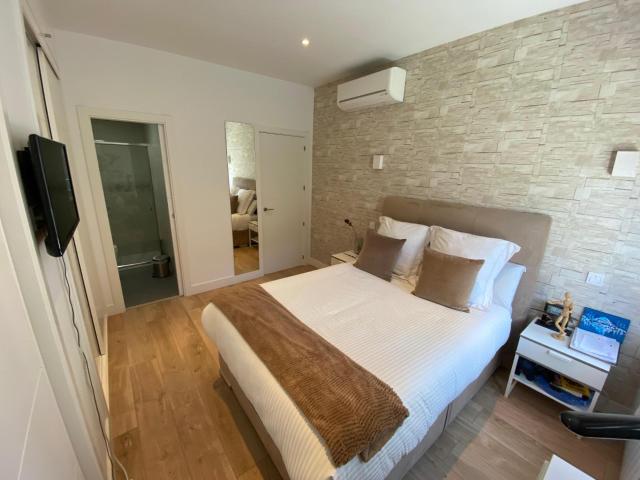HABITACIÓN PREMIUM CON BAÑO PRIVADO EN SUITE EN CHAMBERÍ – MUY LUMINOSA