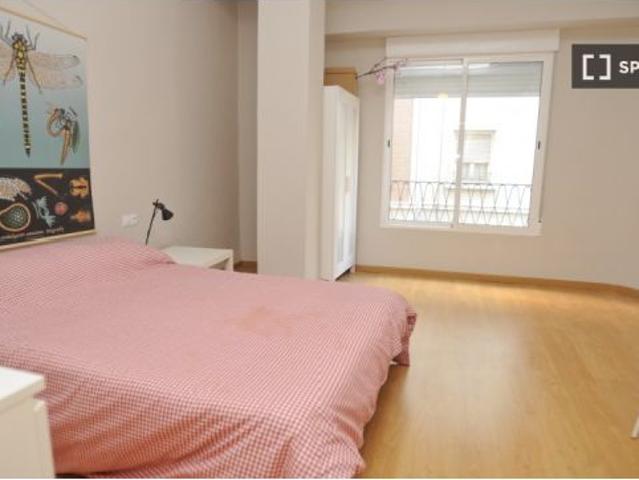 Habitación privada con parejas permitidas en piso compartido, Ciutat Vella
