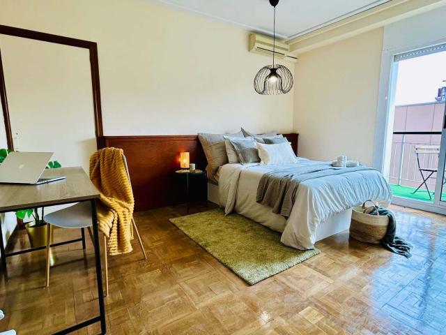 Habitacion privada en Carrer de Balmes, Barcelona