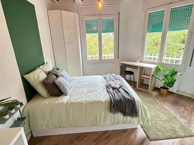 Habitacion privada en Passeig de l'Exposició, Barcelona