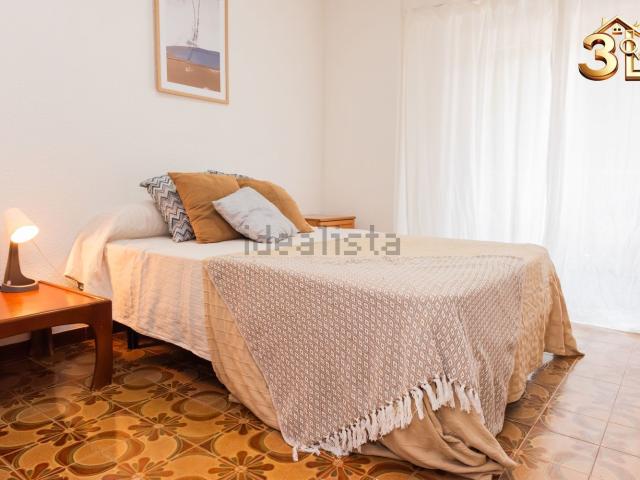 Habitación, Raval de Santa Teresa El Asilo, Elche / Elx