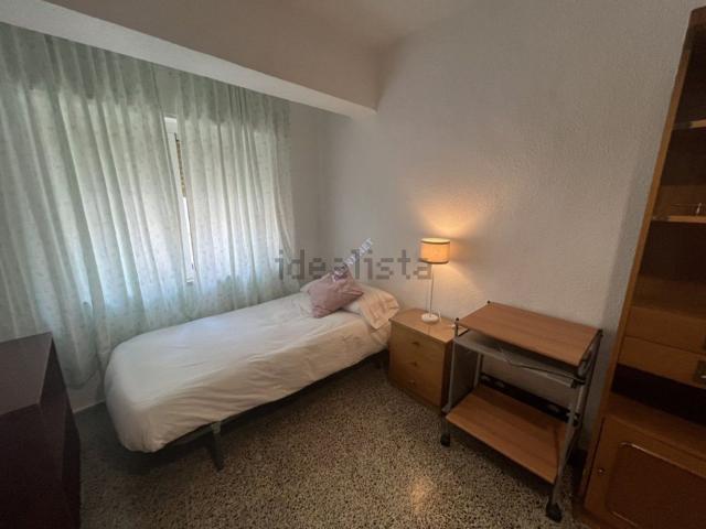 Habitación, Recogidas, Granada