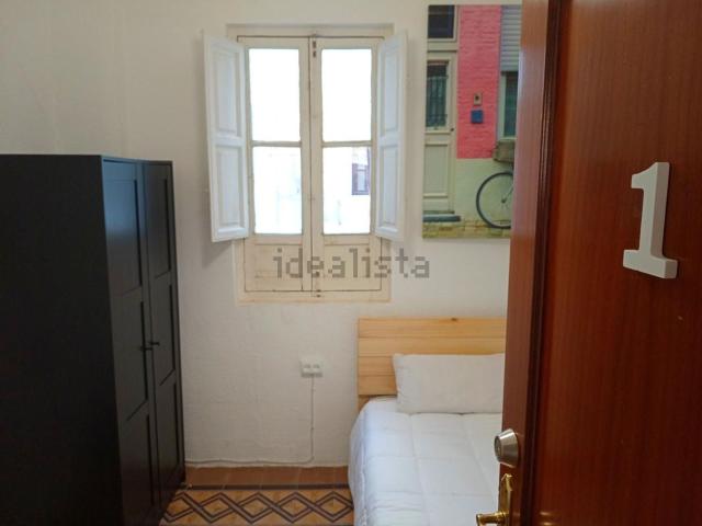 Habitación, Recogidas, Granada