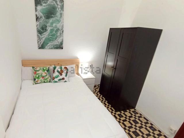 Habitación, Recogidas, Granada