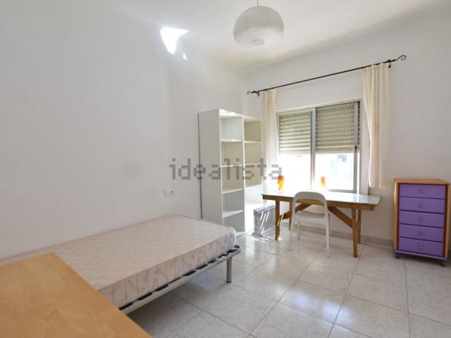 Habitación, Ronda Arabial, Granada