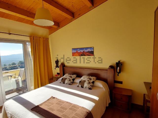 Habitación, Subirats
