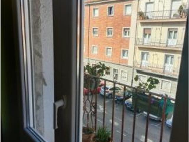 Habitación sólo para mujeres en piso compartido en Oviedo