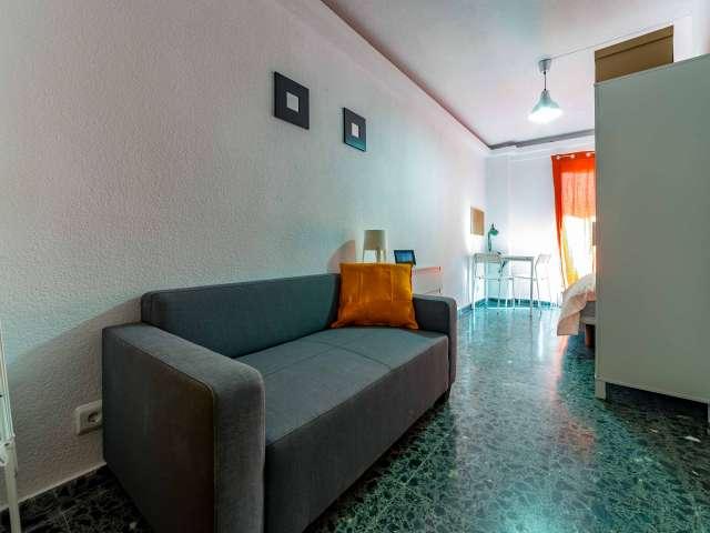 Habitación soleada en alquiler en Quatre Carreres, Valencia