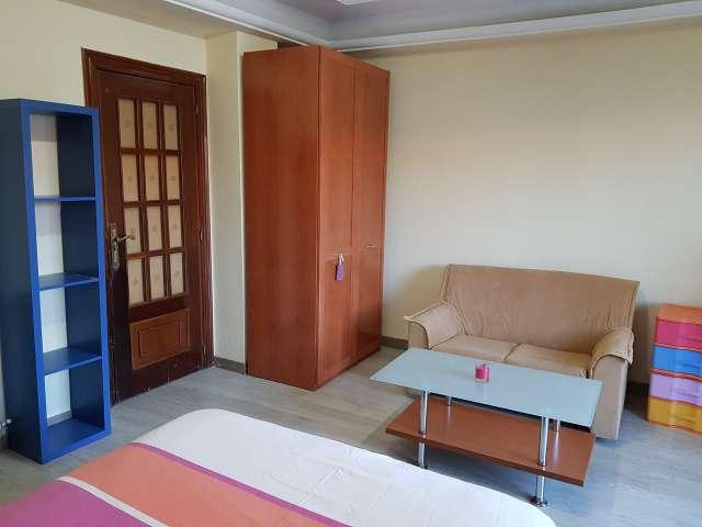 Habitación soleada en el centro de Salamanca Mujeres