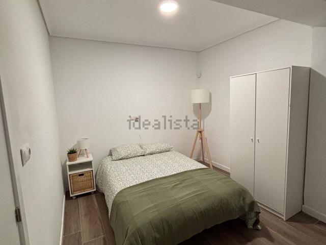 Habitación, Zona Hospital Plaza del Real, Castellón de la Plana / Castello de la Plana