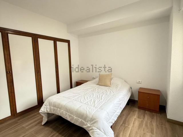 Habitación, Zona Hospital Plaza del Real, Castellón de la Plana / Castello de la Plana