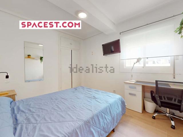 Habitación, Zona Hospital Plaza del Real, Castellón de la Plana / Castello de la Plana