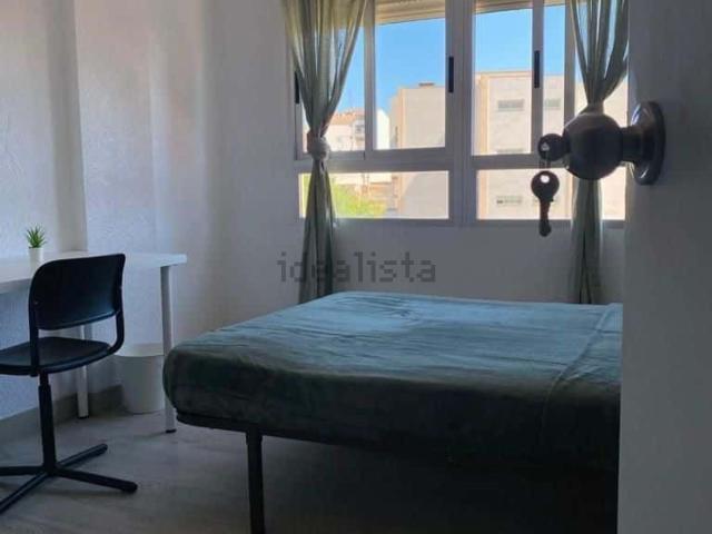 Habitación, Zona Plaza Donoso Cortés Avda Magdalena, Castellón de la Plana / Castello de la Plana