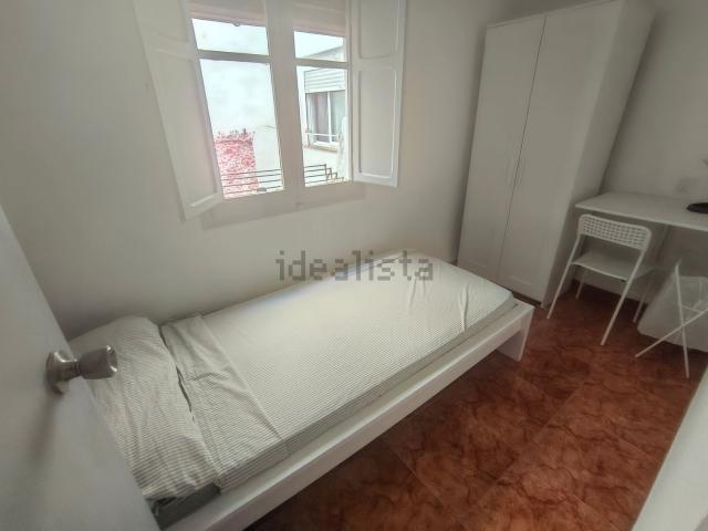 Habitación, Zona Plaza Donoso Cortés Avda Magdalena, Castellón de la Plana / Castello de la Plana