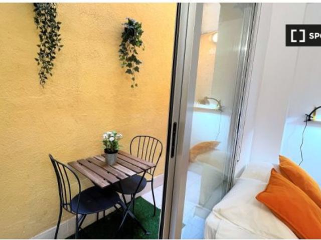 Habitaciones en alquiler en apartamento de 3 dormitorios en El Guinardó