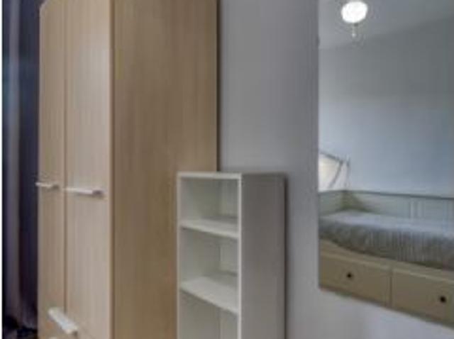 Habitaciones en alquiler en apartamento de 4 dormitorios en Valencia