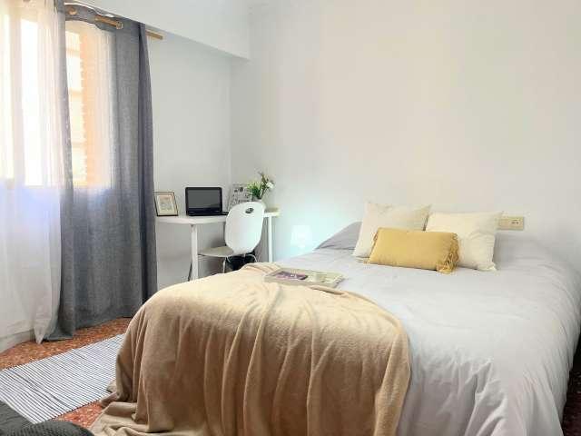 Habitaciones en alquiler en el apartamento de 5 dormitorios en Burjassot, Valencia