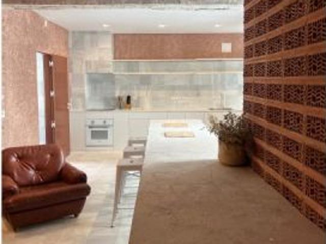 Habitaciones en alquiler en piso de 4 habitaciones en Beiro