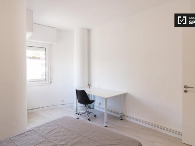 Habitaciones en alquiler en piso de 4 habitaciones en Sant Gervasi Galv