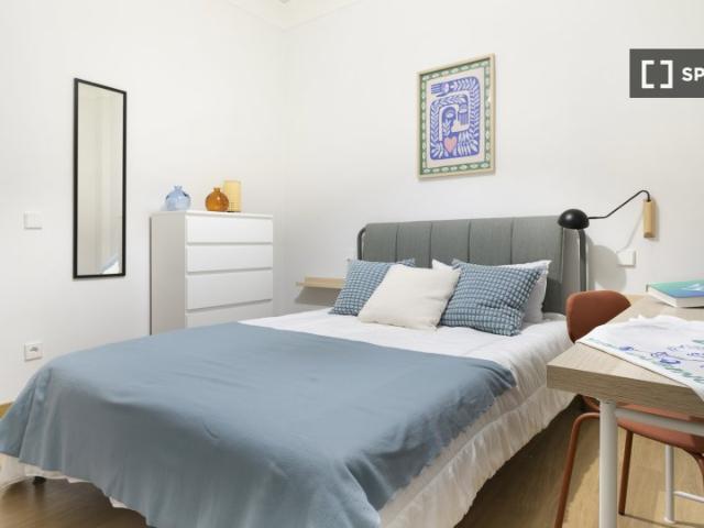 Habitaciones en alquiler en piso de 7 habitaciones en Chamberi, Madrid