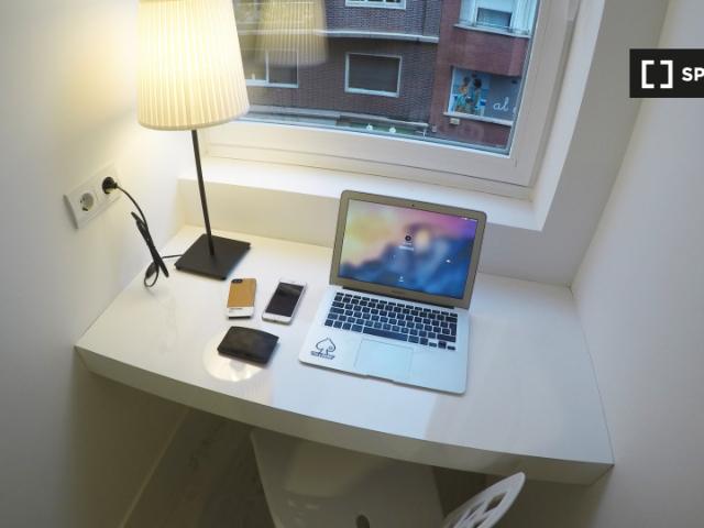Habitaciones en alquiler en una residencia de moda en Salamanca, Madrid