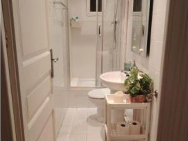 Habitaciones en apartamento de 3 dormitorios en Sant Martí