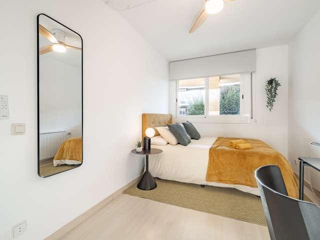 Habitaciones para alquilar en apartamento de 4 dormitorios en Barcelona