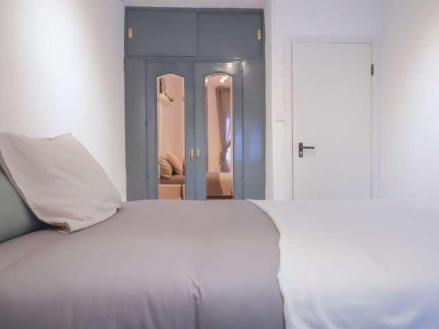 Habitaciones para alquilar en apartamento de 5 dormitorios en Madrid
