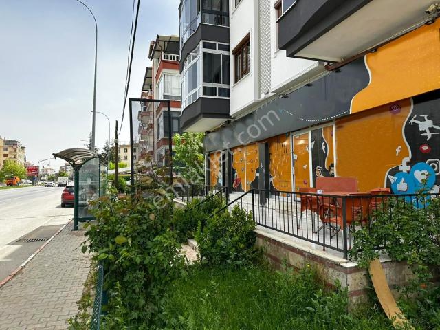 Hacı Celal Mah.de Cadde Cepheli Satılık Dükkan