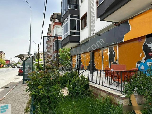 Hacı Celal Mah.de Cadde Cepheli Satılık Dükkan