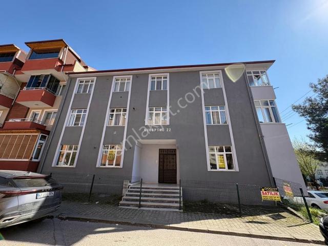 Hacıosman Mah En Nezih Konumunda 100 M2 Kiralık Daire