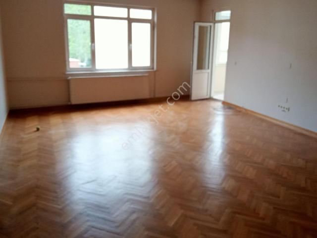 Hacıosman Metroda Kiralık.3+1.bakımlı