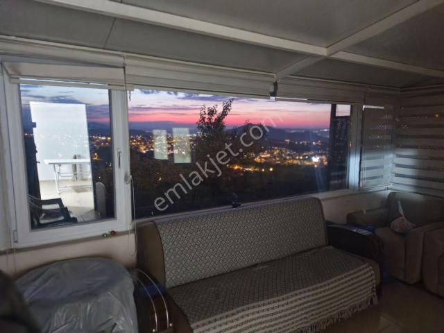 Hacılar Aşağı Mahallede Manzaralı Abonelikleri Tam 1+1 Bağ Evi